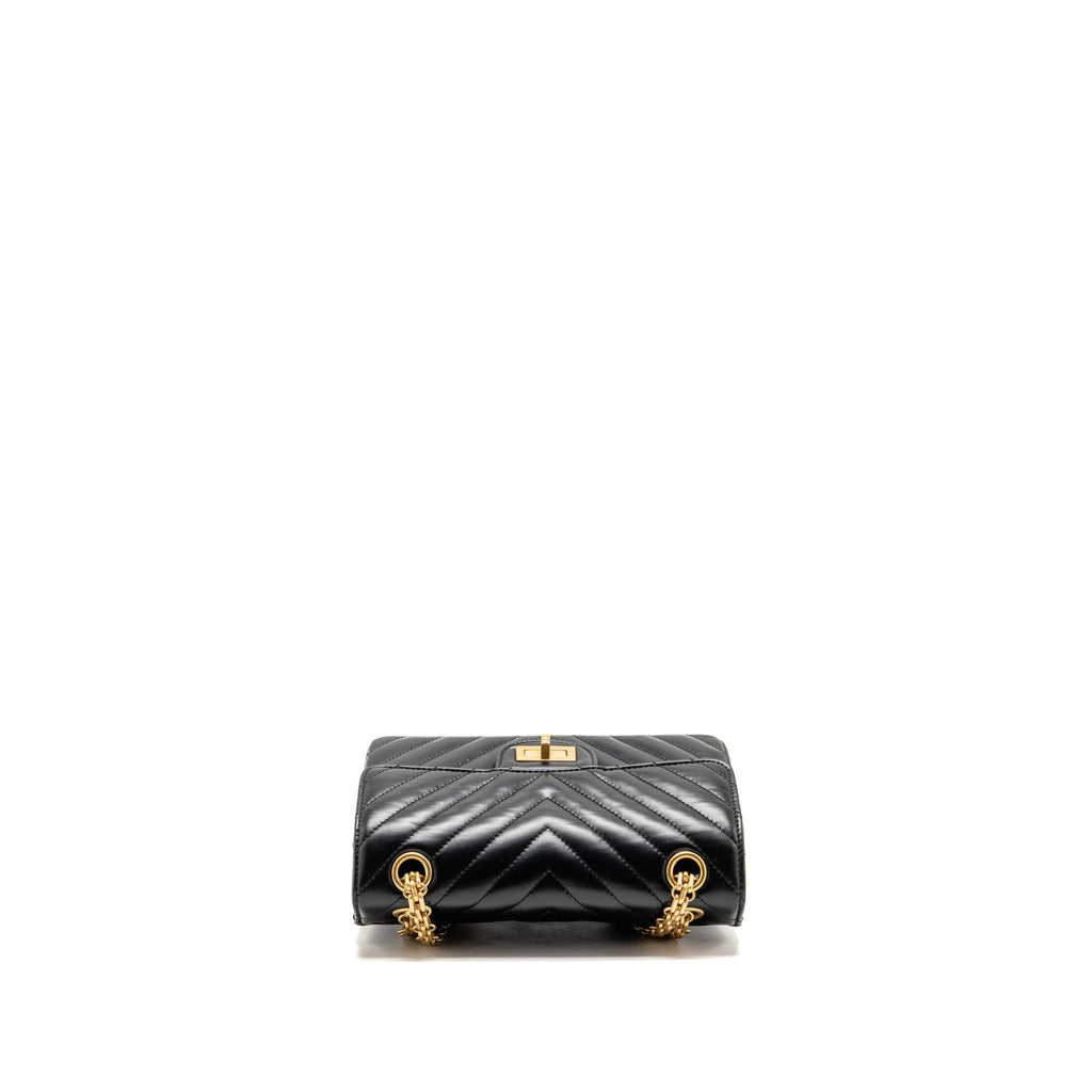 chanel-chevron-mini-reissue-flap-bag-calfskin-black-ghw-microchip