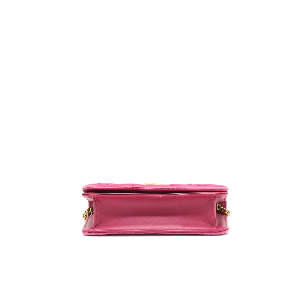 gucci-velvet-wallet-with-chain-pink-ghw-limited-edition