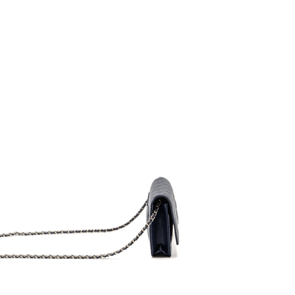 chanel-classic-wallet-on-chain-caviar-navy-shw