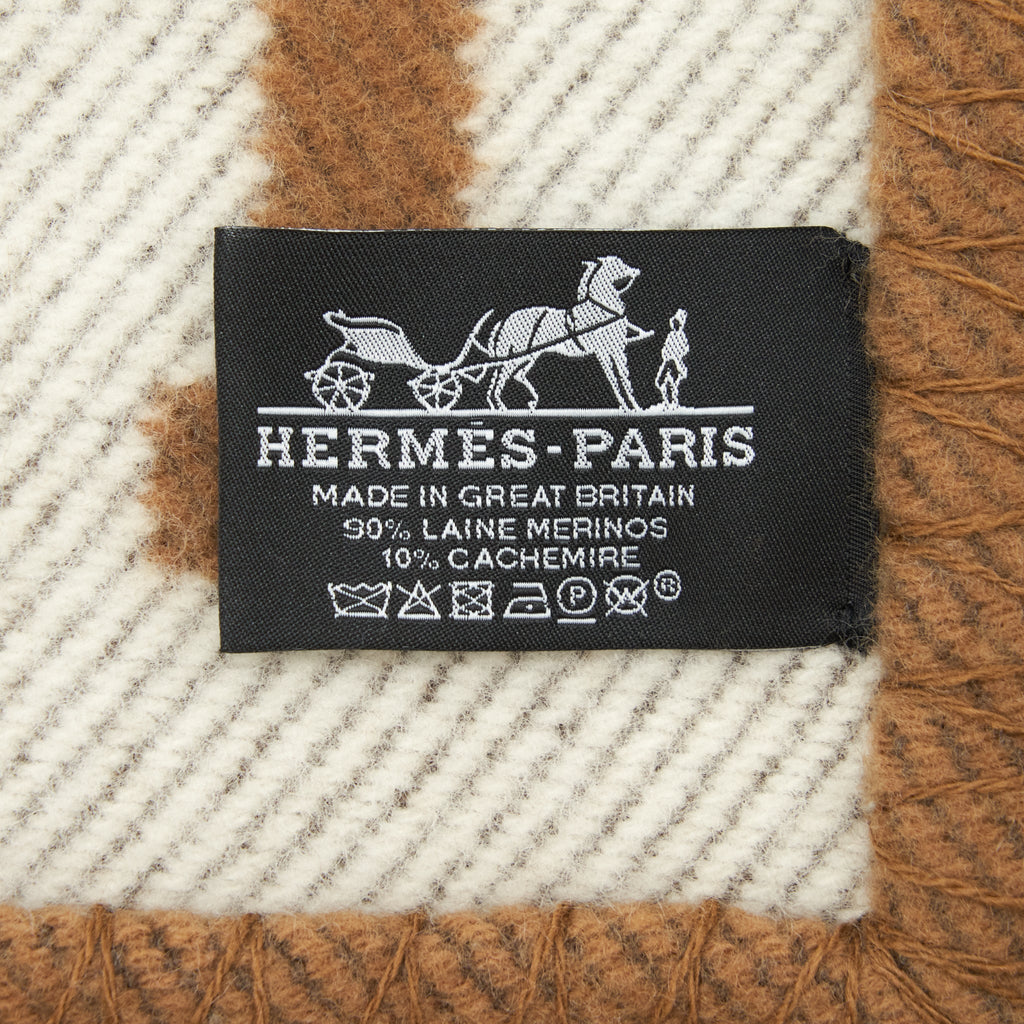 hermes-avalon-throw-blanket-camel-6