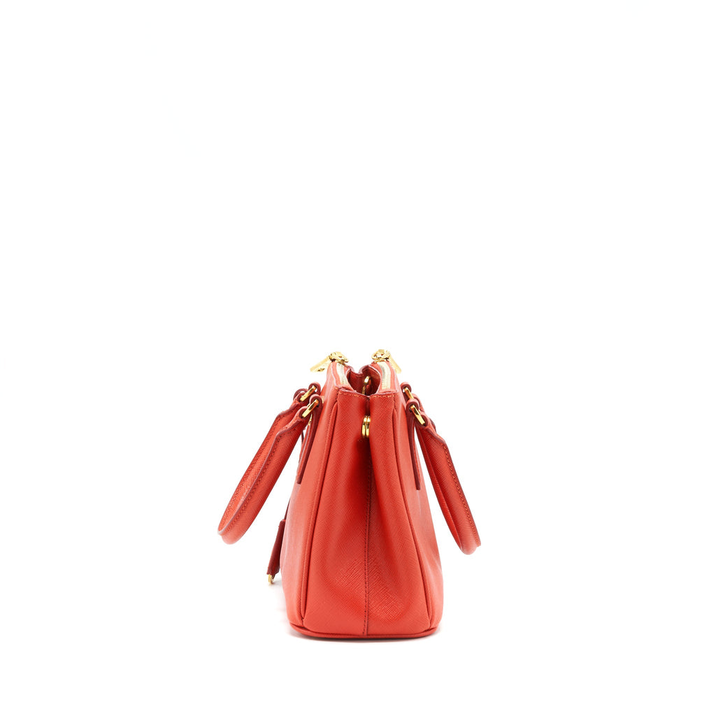 prada-top-handle-crossbody-tote-bag-saffiano-red-ghw