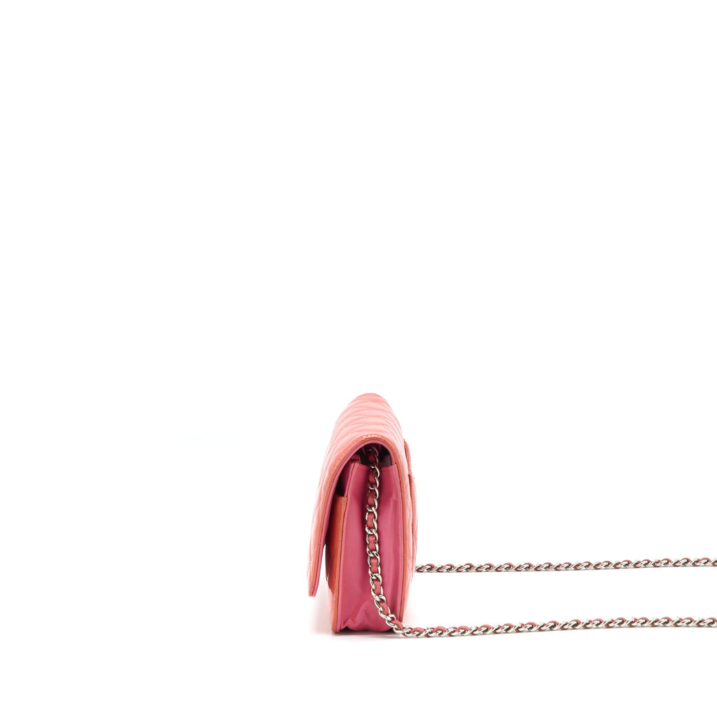 chanel-wallet-on-chains-red-patent-shw