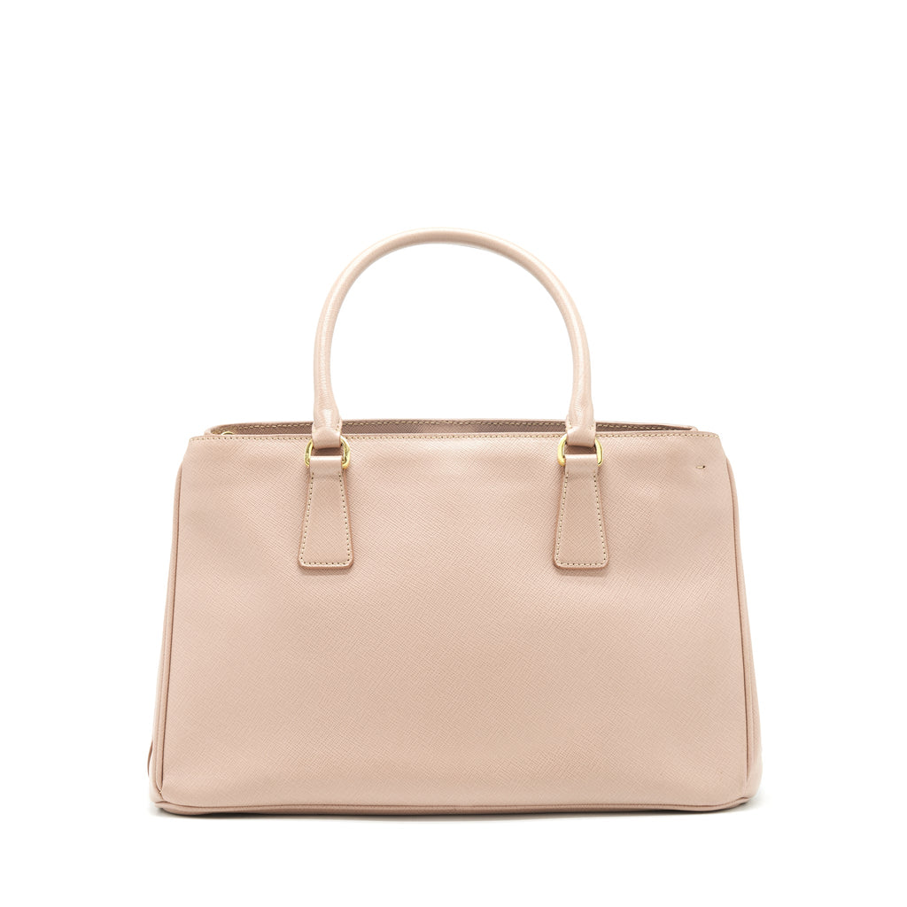 prada-saffiano-tote-bag-beige-ghw