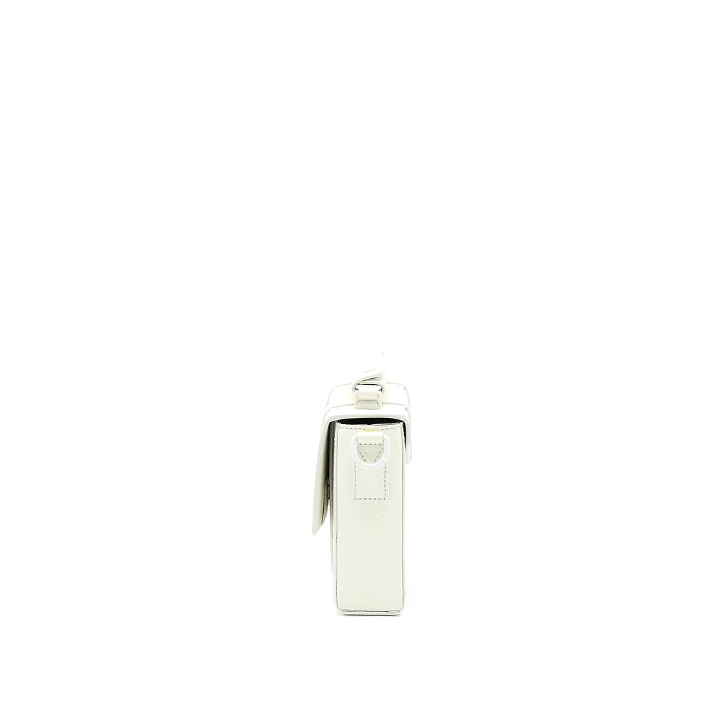 louis-vuitton-scarecrow-printed-flap-bag-calfskin-white-with-white-hardware