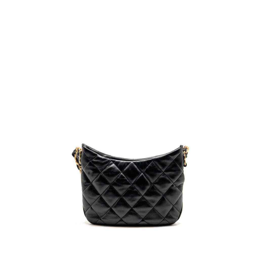 chanel-22k-hobo-shoulder-bag-lambskin-black-ghw-microchip-2