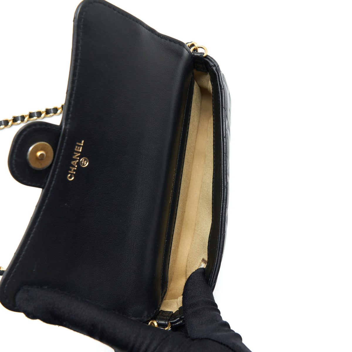 chanel-limited-charm-double-layer-mini-chain-bag-lambskin-black-ghw
