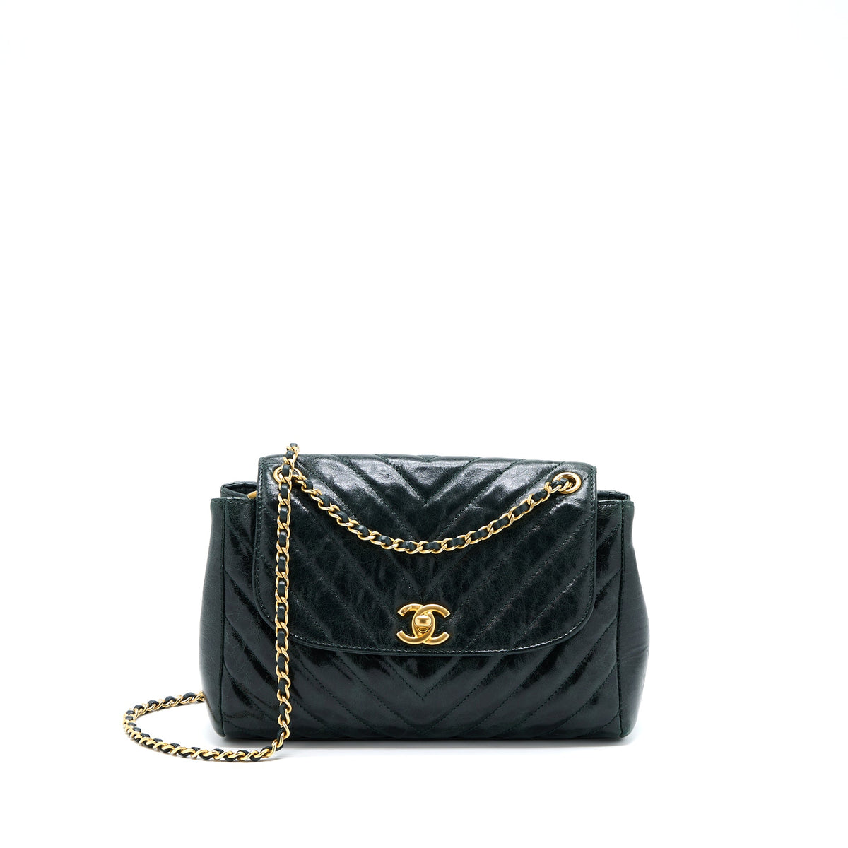 chanel-chevron-hampton-flap-bag-aged-calfskin-dark-green-ghw