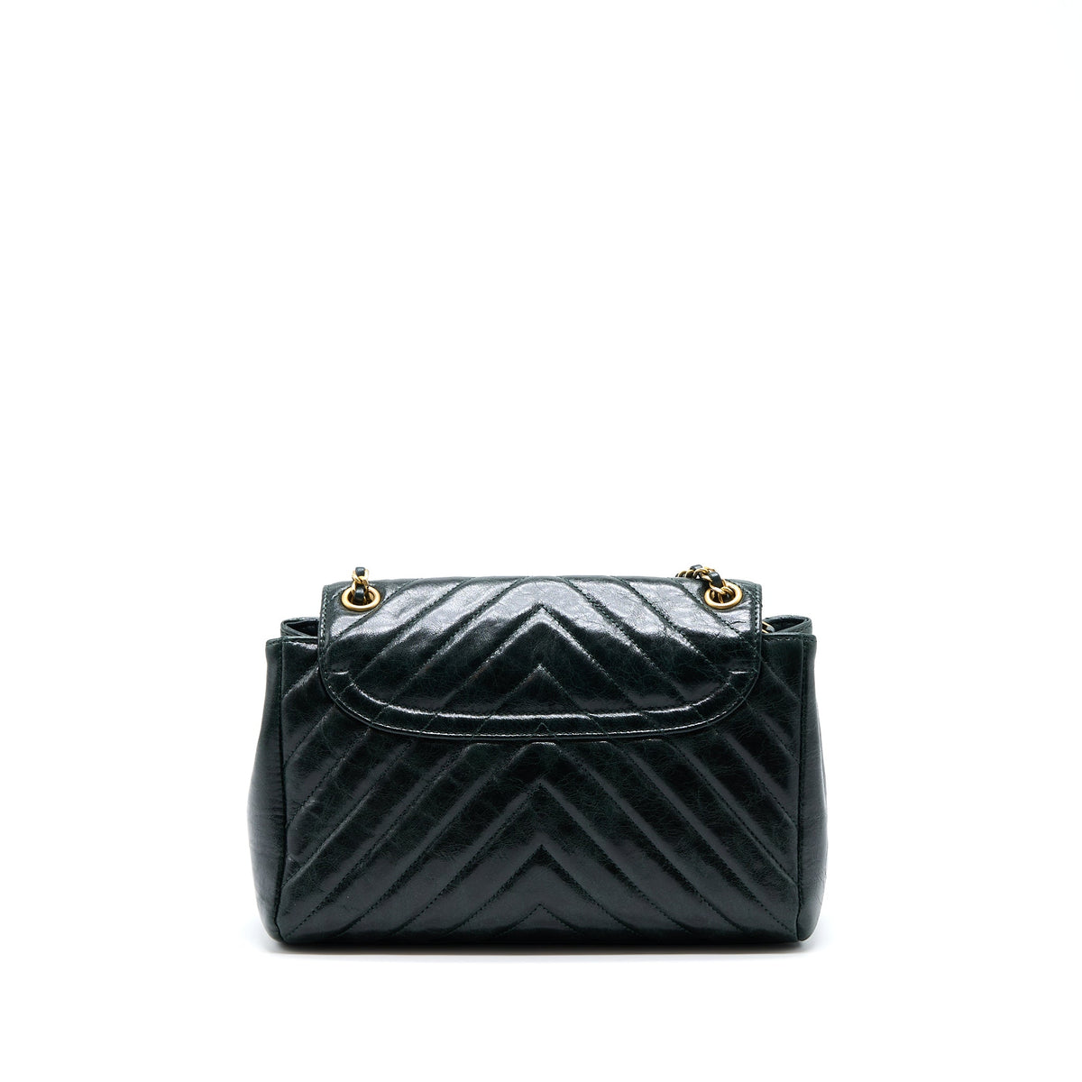 chanel-chevron-hampton-flap-bag-aged-calfskin-dark-green-ghw