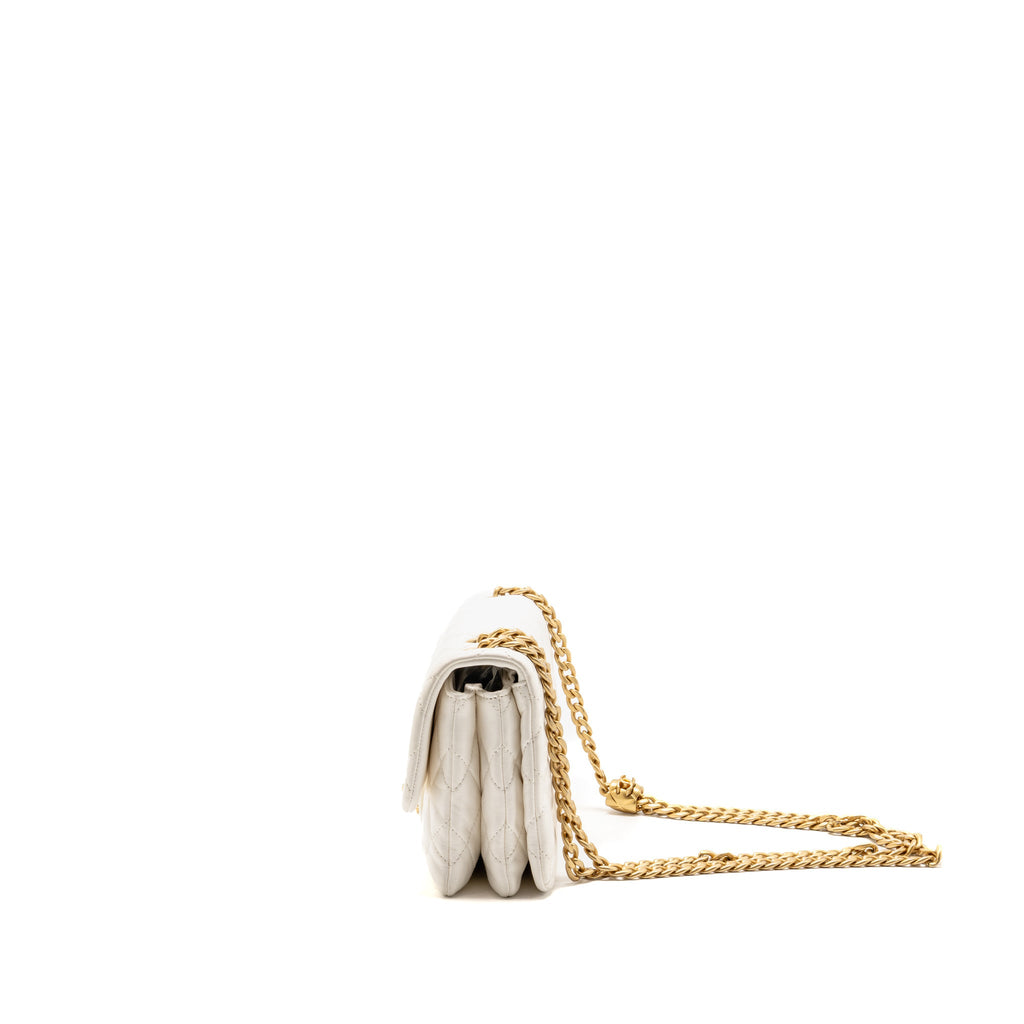 chanel-white-4