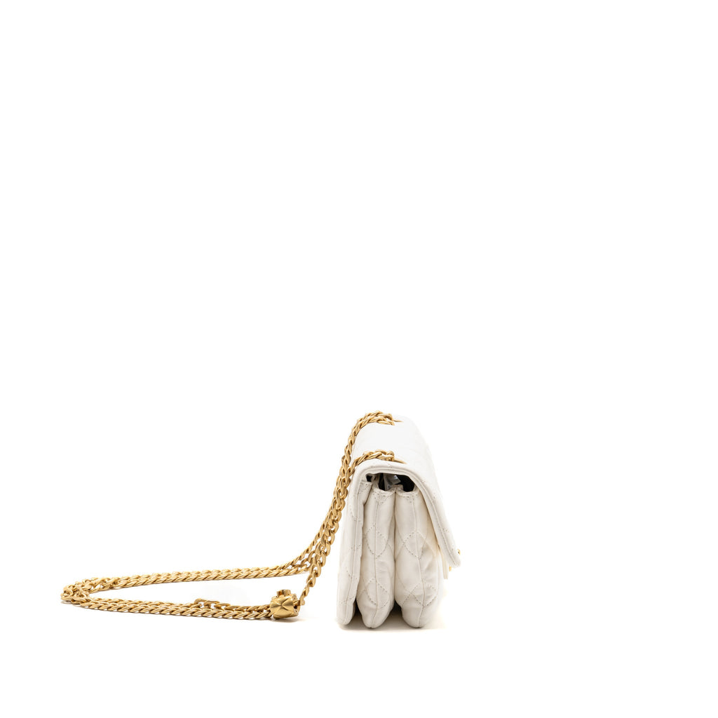 chanel-white-4