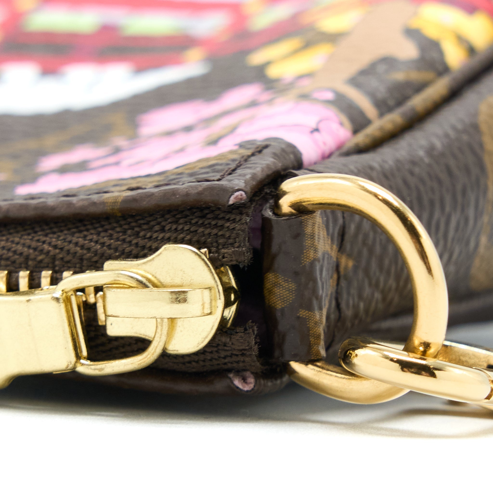 louis-vuitton-mini-pochette-accessories-limited-vivienne-holidays-japan-monogram-canvas-ghw