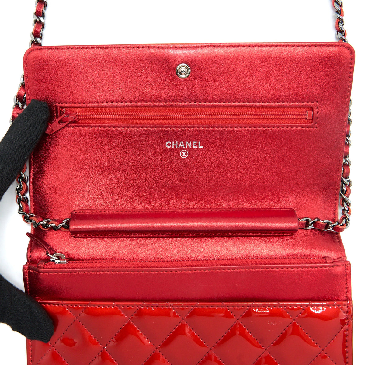 chanel-boy-wallet-on-chain-patent-metallic-red-shw