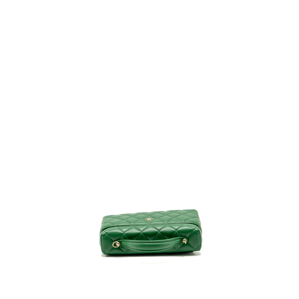 chanel-green-vanity-bag