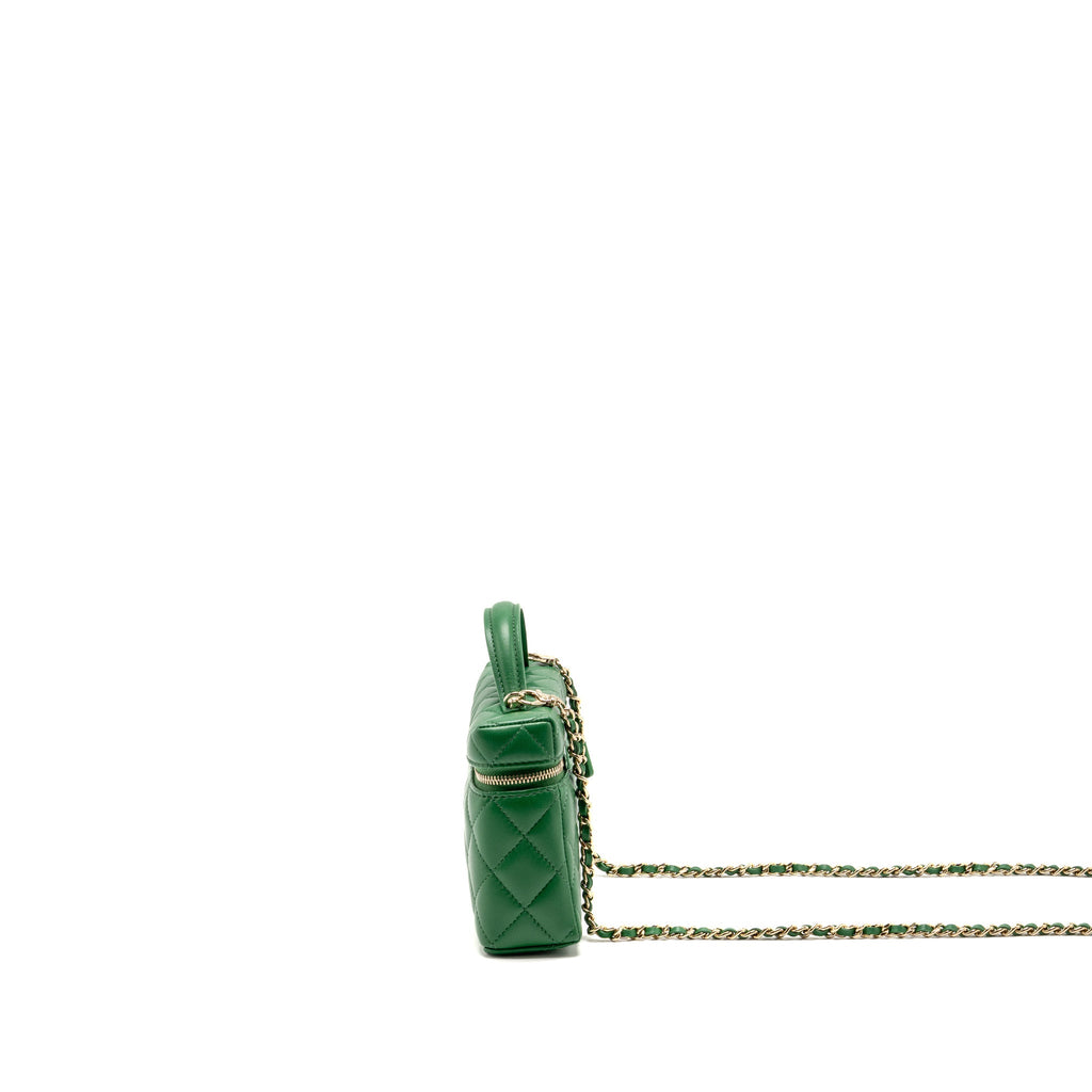 chanel-green-vanity-bag