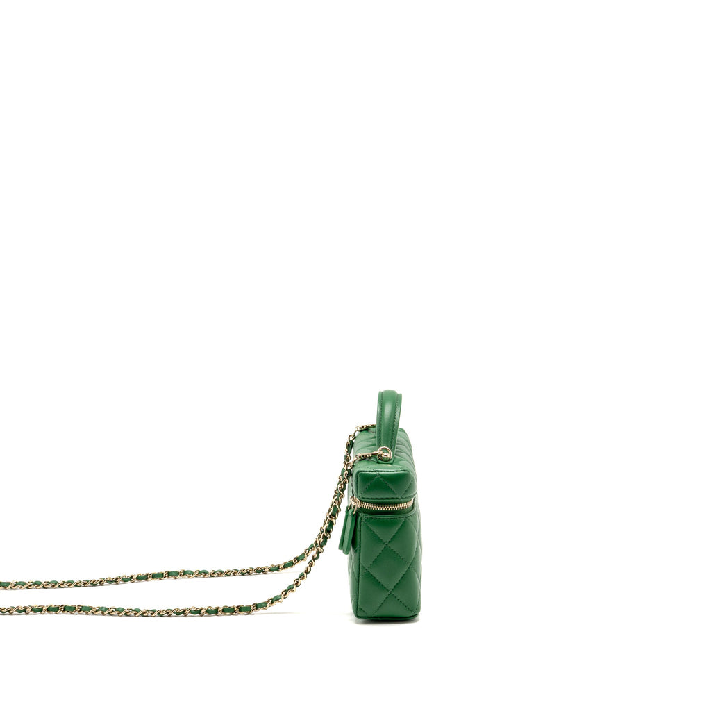 chanel-green-vanity-bag
