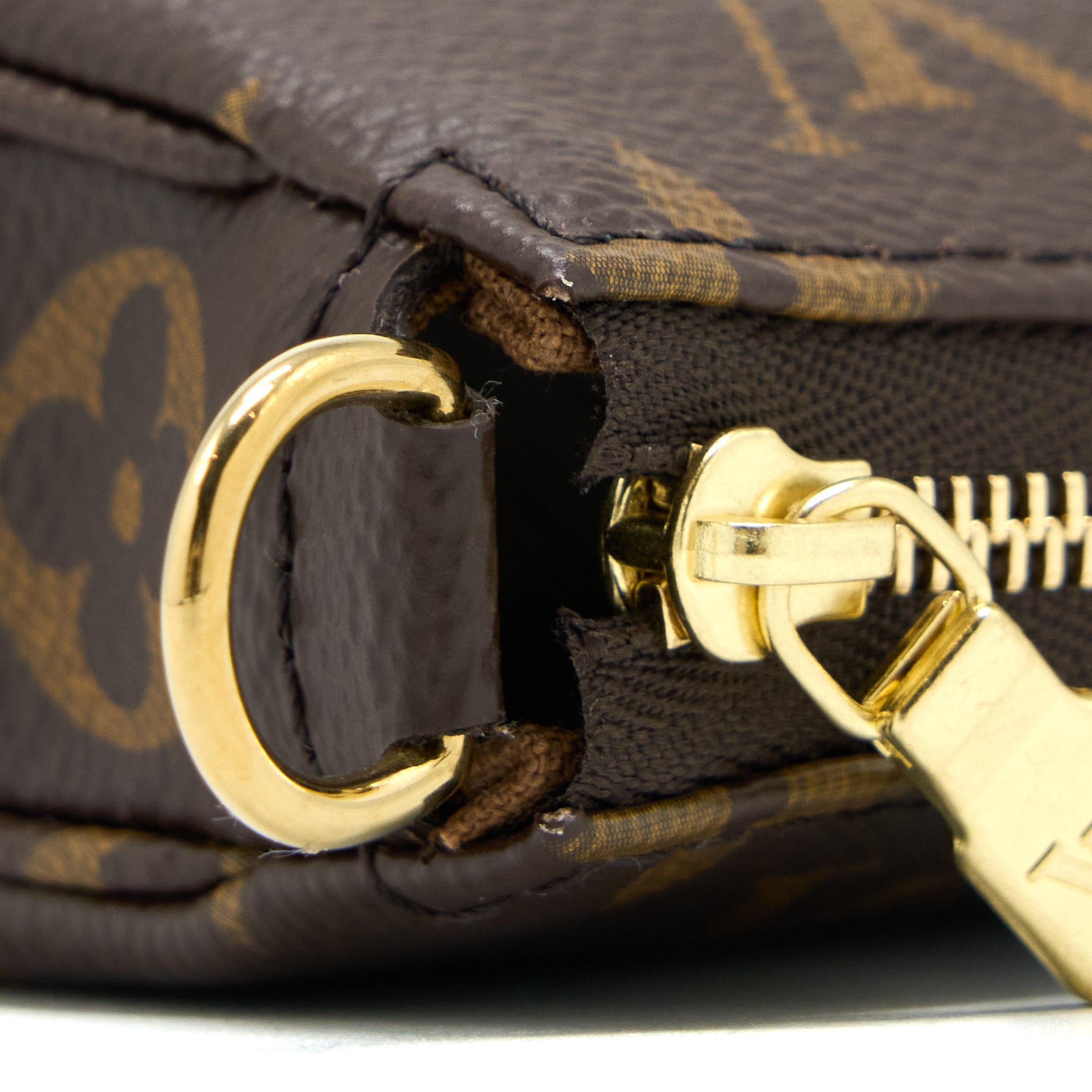copy-of-louis-vuitton-pochette-accessories-monogram-canvas-ghw-new-version