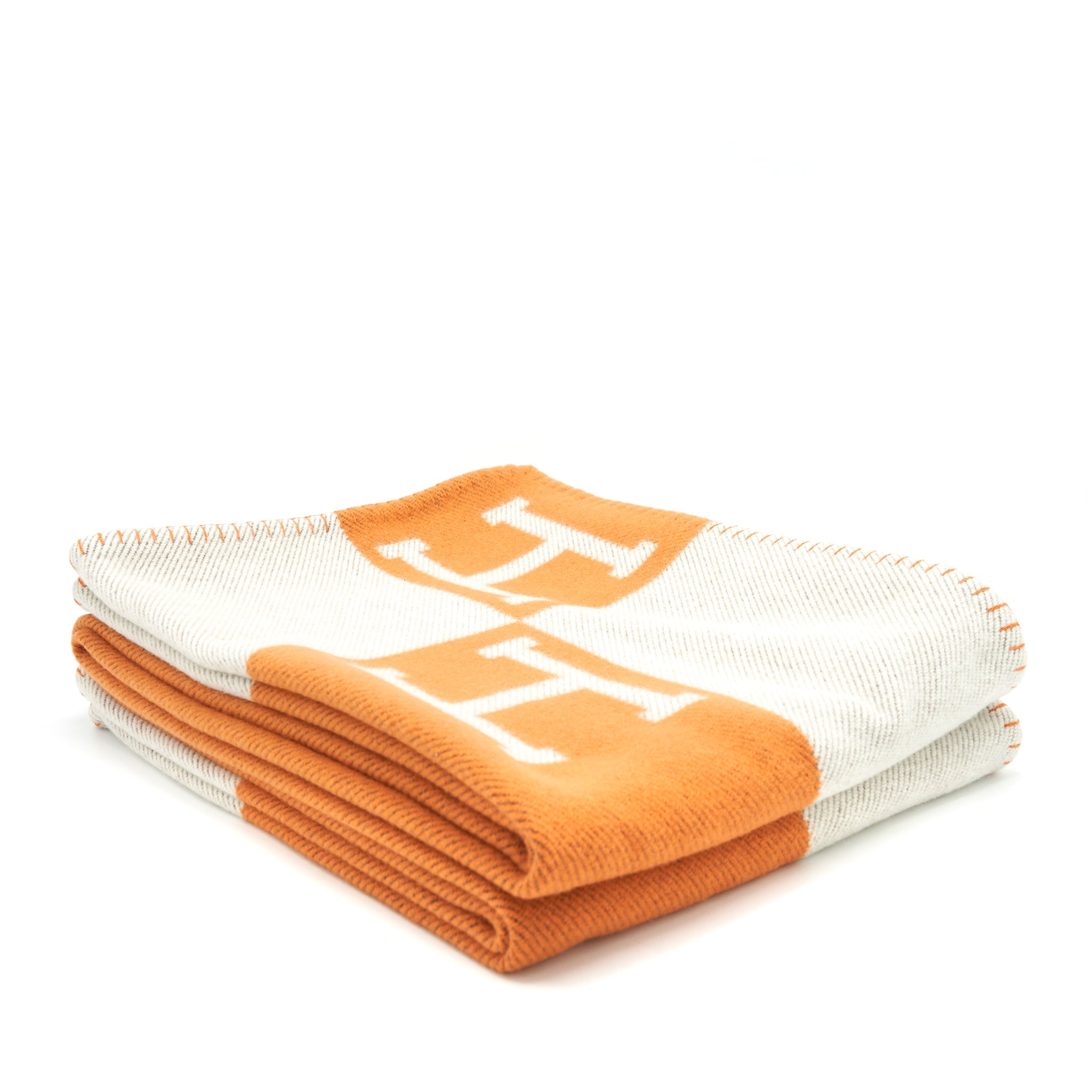 hermes-avalon-throw-blanket-ecru-potiron