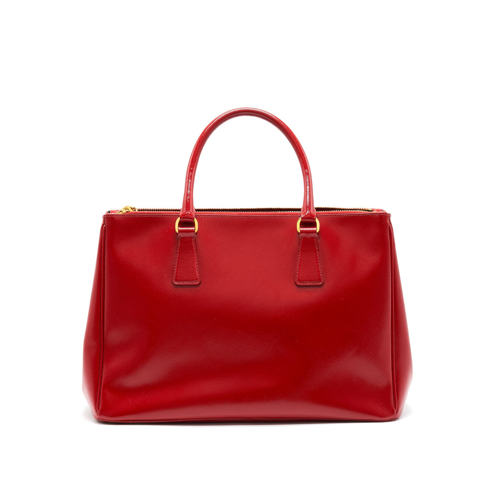 prada-saffiano-leather-medium-in-red-ghw