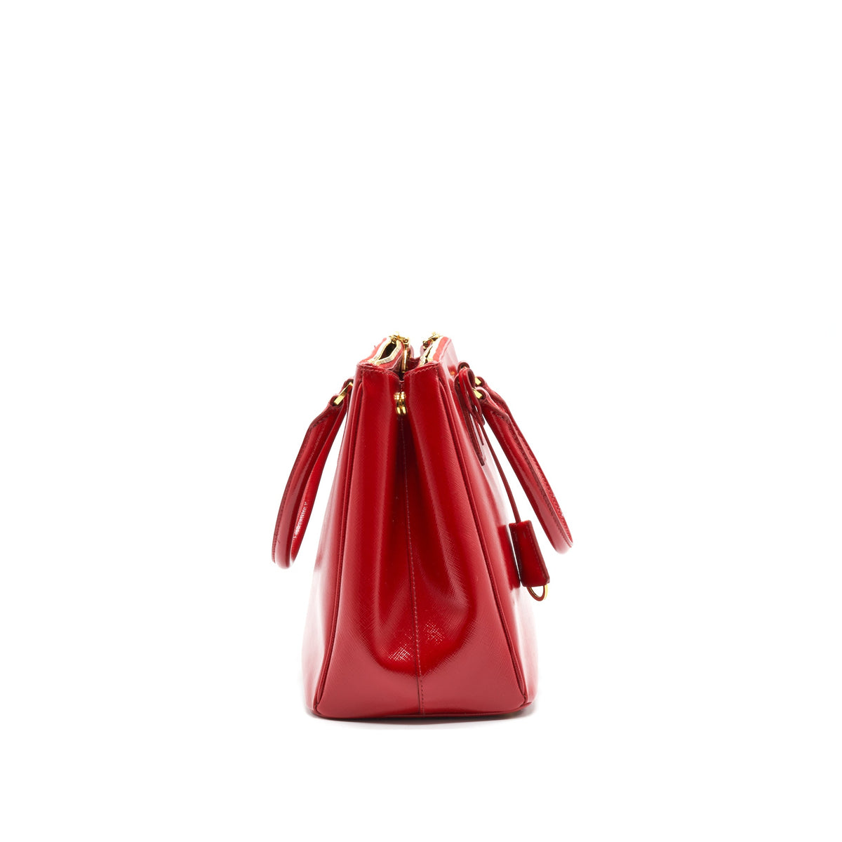 prada-saffiano-leather-medium-in-red-ghw