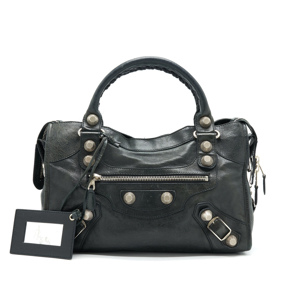balenciaga-giant-city-in-black-shw