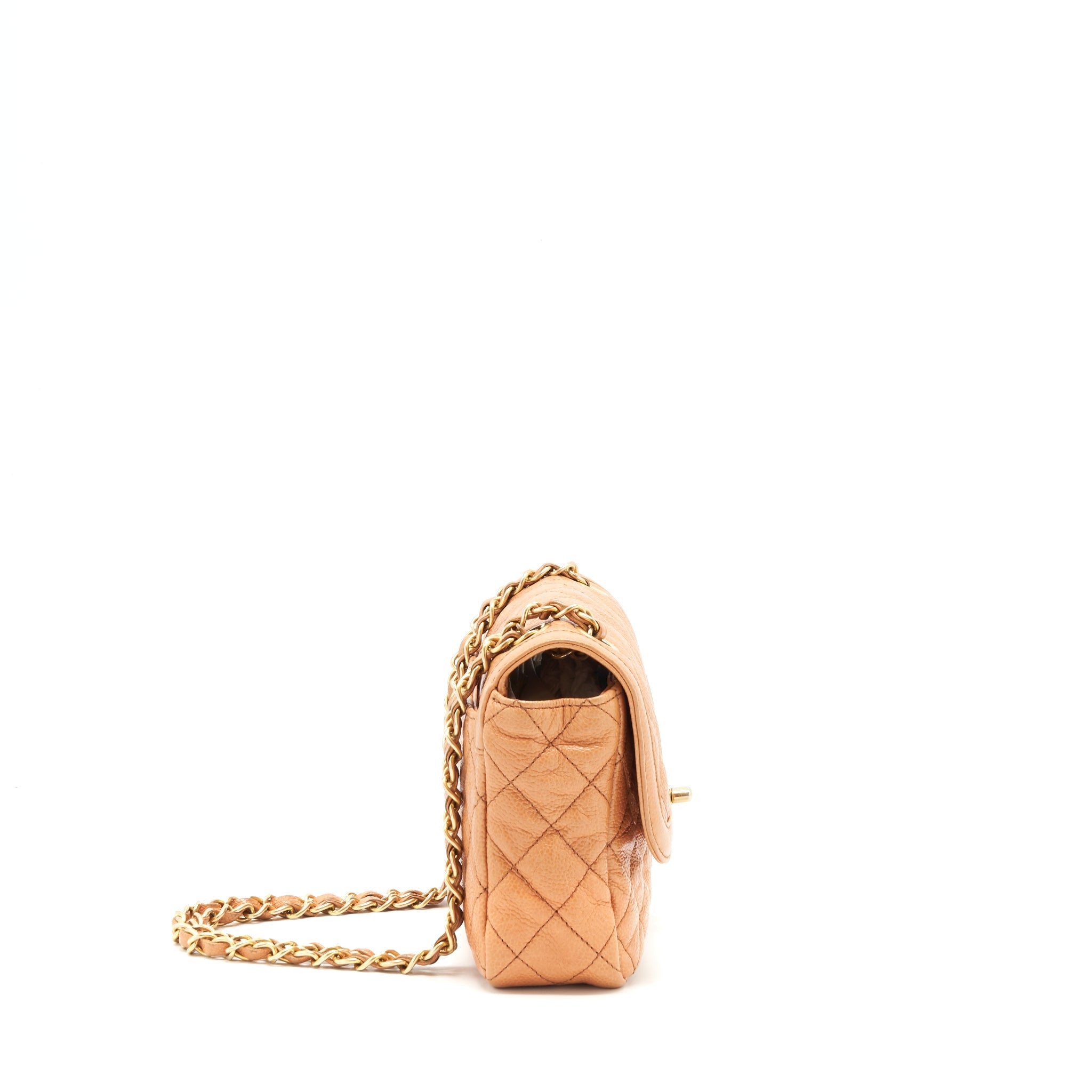 chanel-seasonal-flap-bag-caviar-pink-ghw