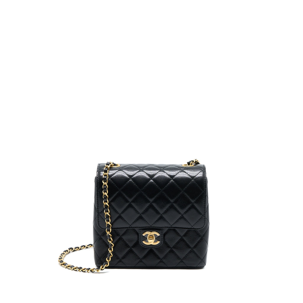 chanel-22k-retro-classic-new-square-flap-bag-goatskin-black-with-ghw-microchip