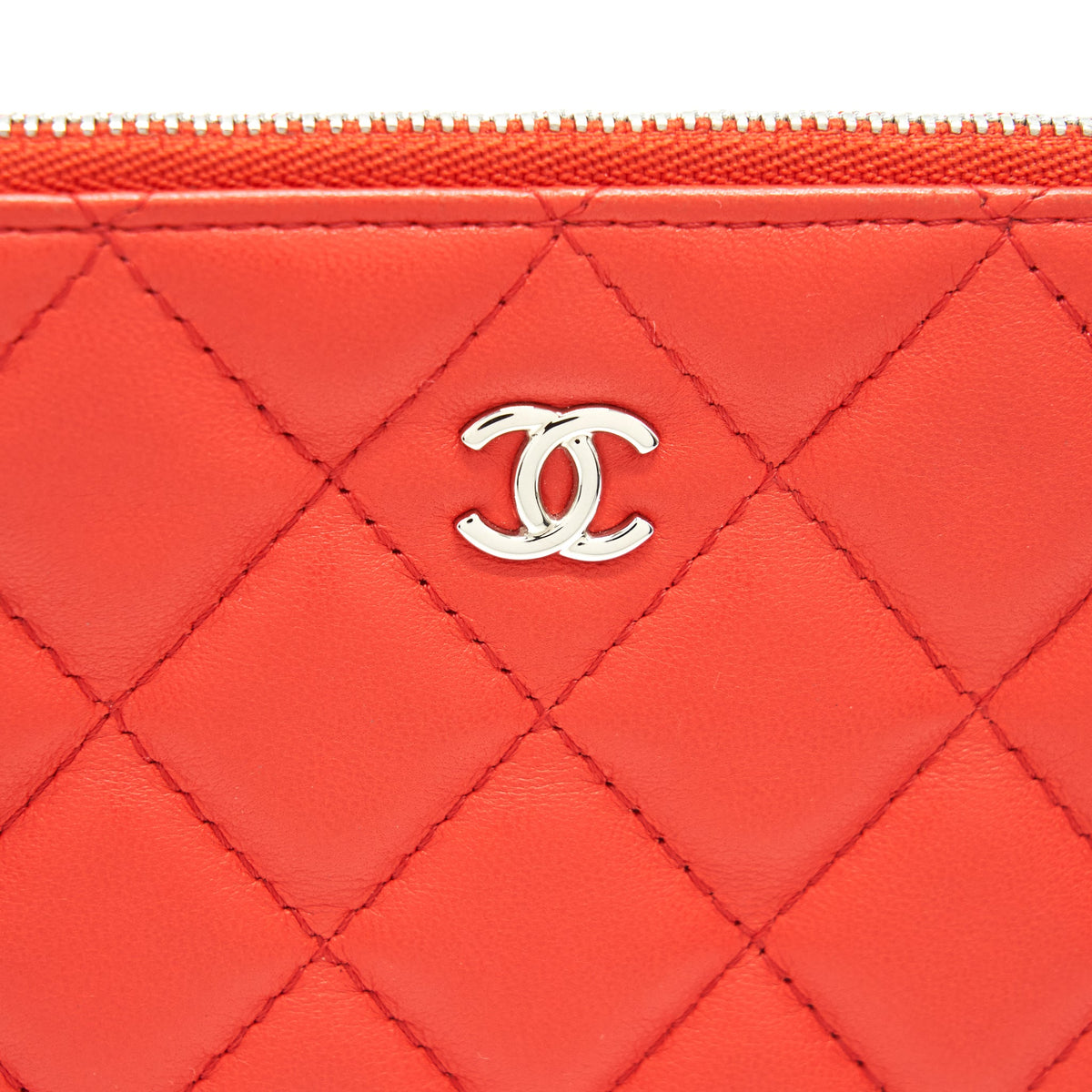 chanel-small-o-case-pouch-lambskin-red-shw