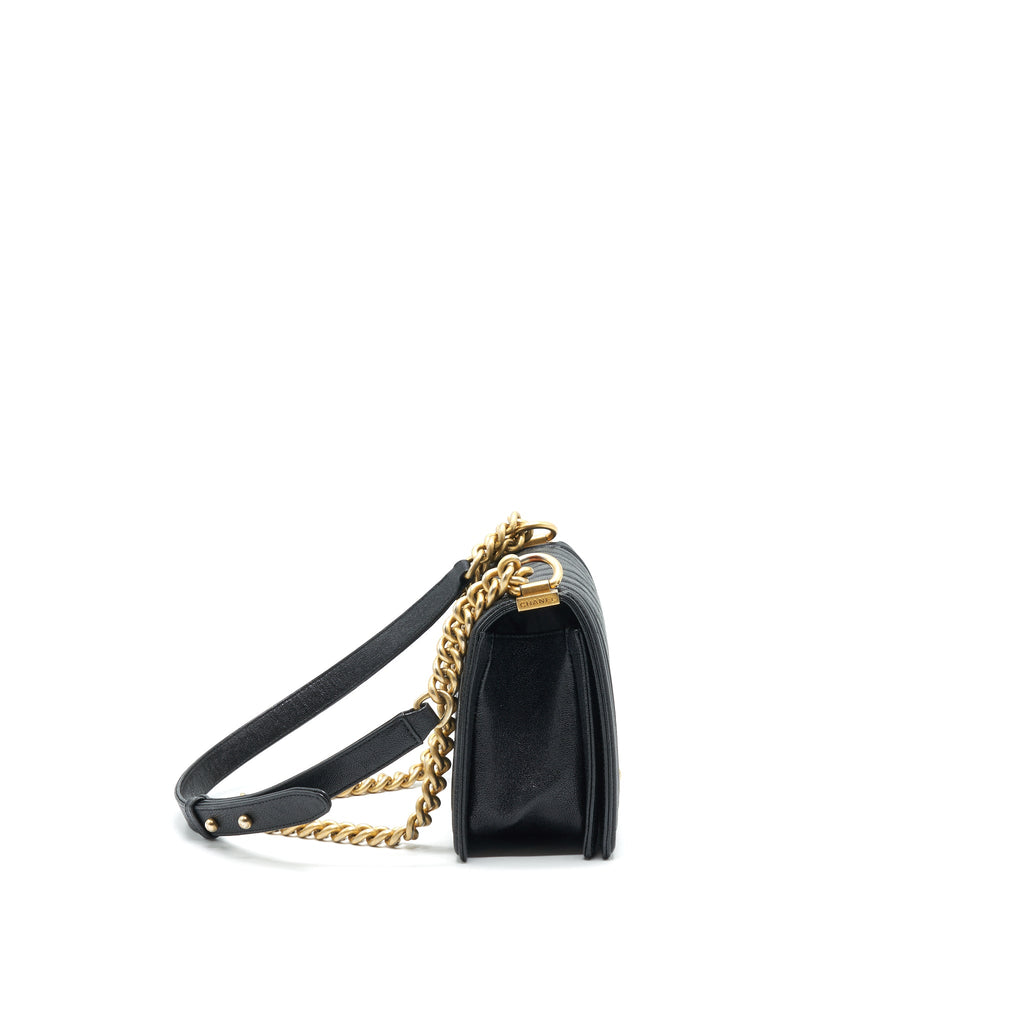 chanel-chevron-medium-boy-chanel-handbag-caviar-black-ghw