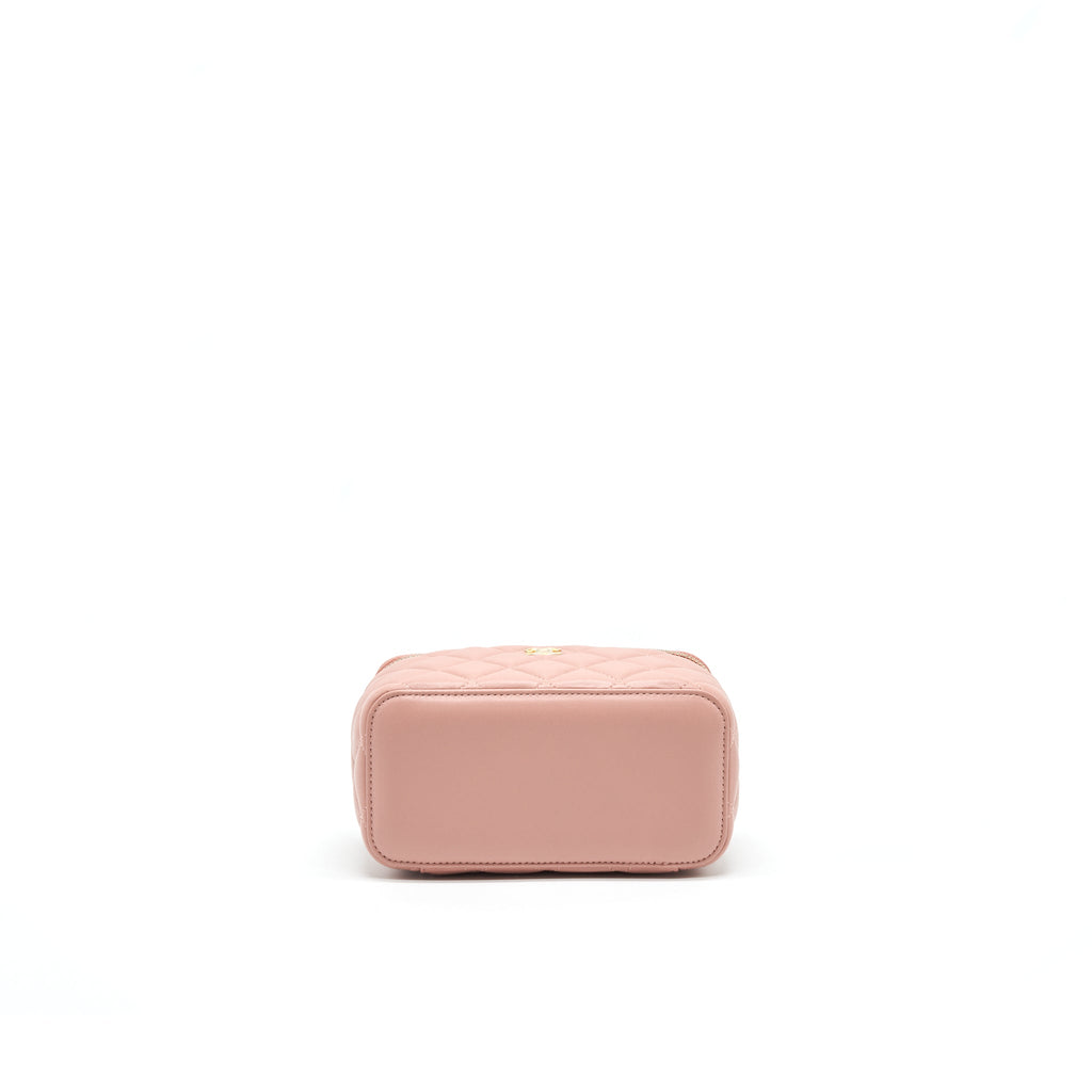 chanel-21b-pearl-crush-rectangular-vanity-with-chain-dark-pink