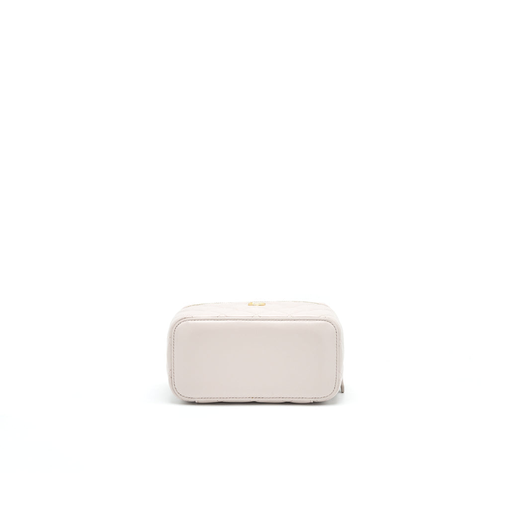chanel-21b-light-purple-pearl-crush-rectangular-vanity