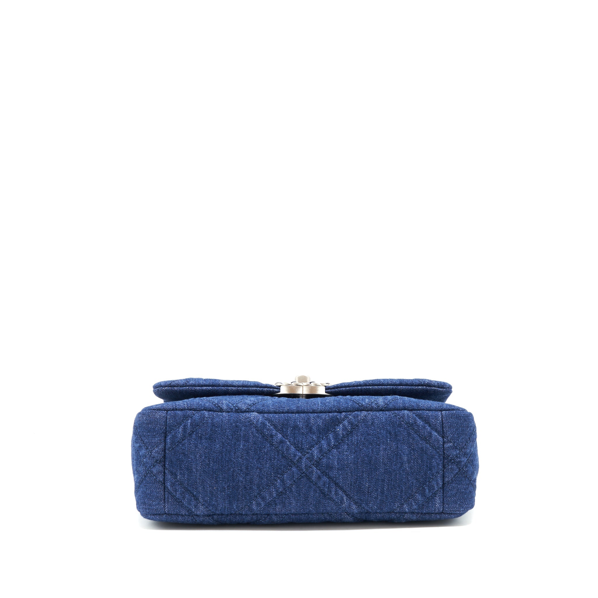 chanel-22p-denim-19-bag-small-shw