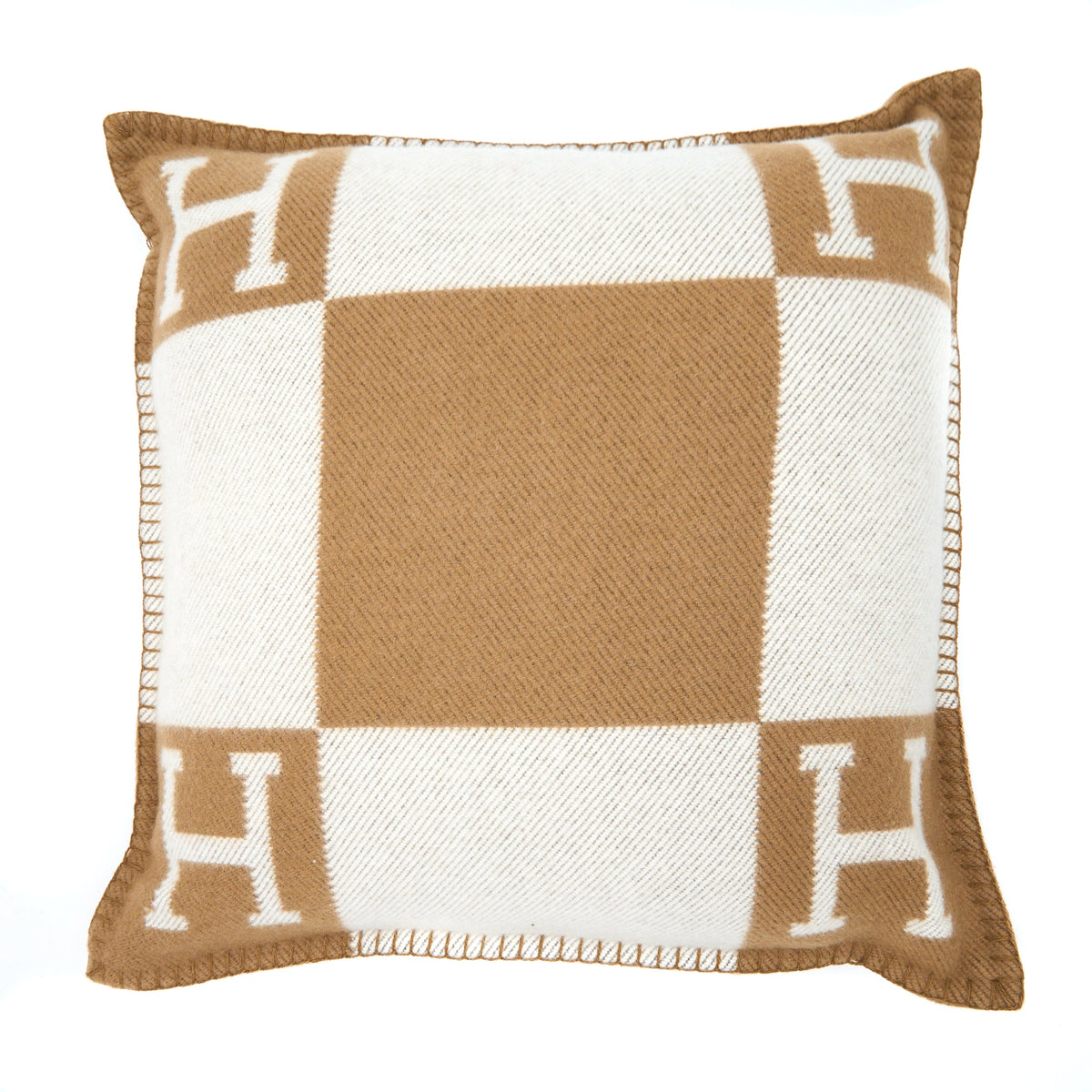 hermes-avalon-pillow-small-model-ecru-camel-1