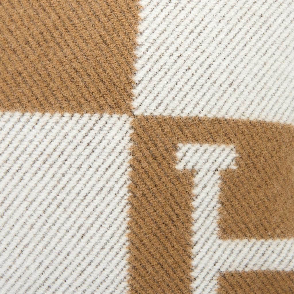 hermes-avalon-pillow-small-model-ecru-camel