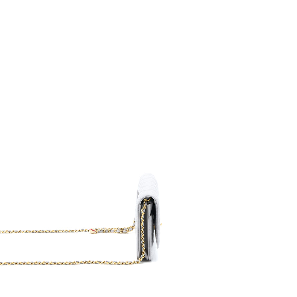 chanel-pearl-crush-wallet-on-chain-light-grey-ghw-microchip
