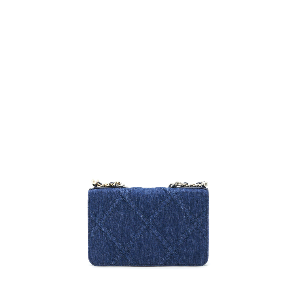 chanel-22p-denim-19-wallet-on-chain-multicolor-hardwaremicrochip