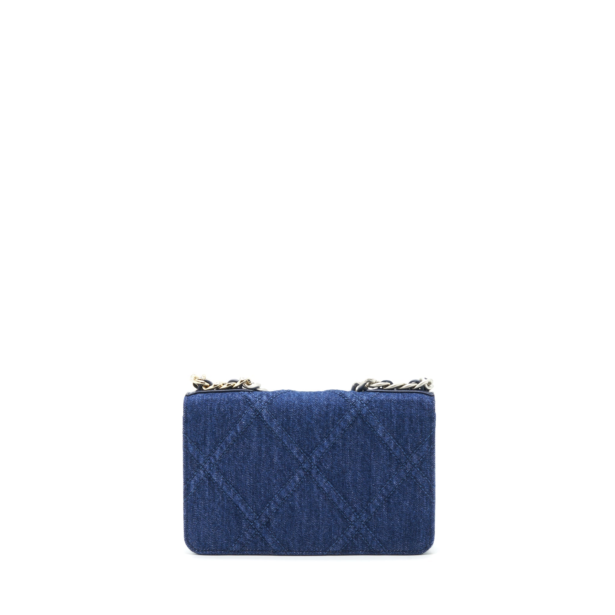 chanel-22p-denim-19-wallet-on-chain-multicolor-hardwaremicrochip