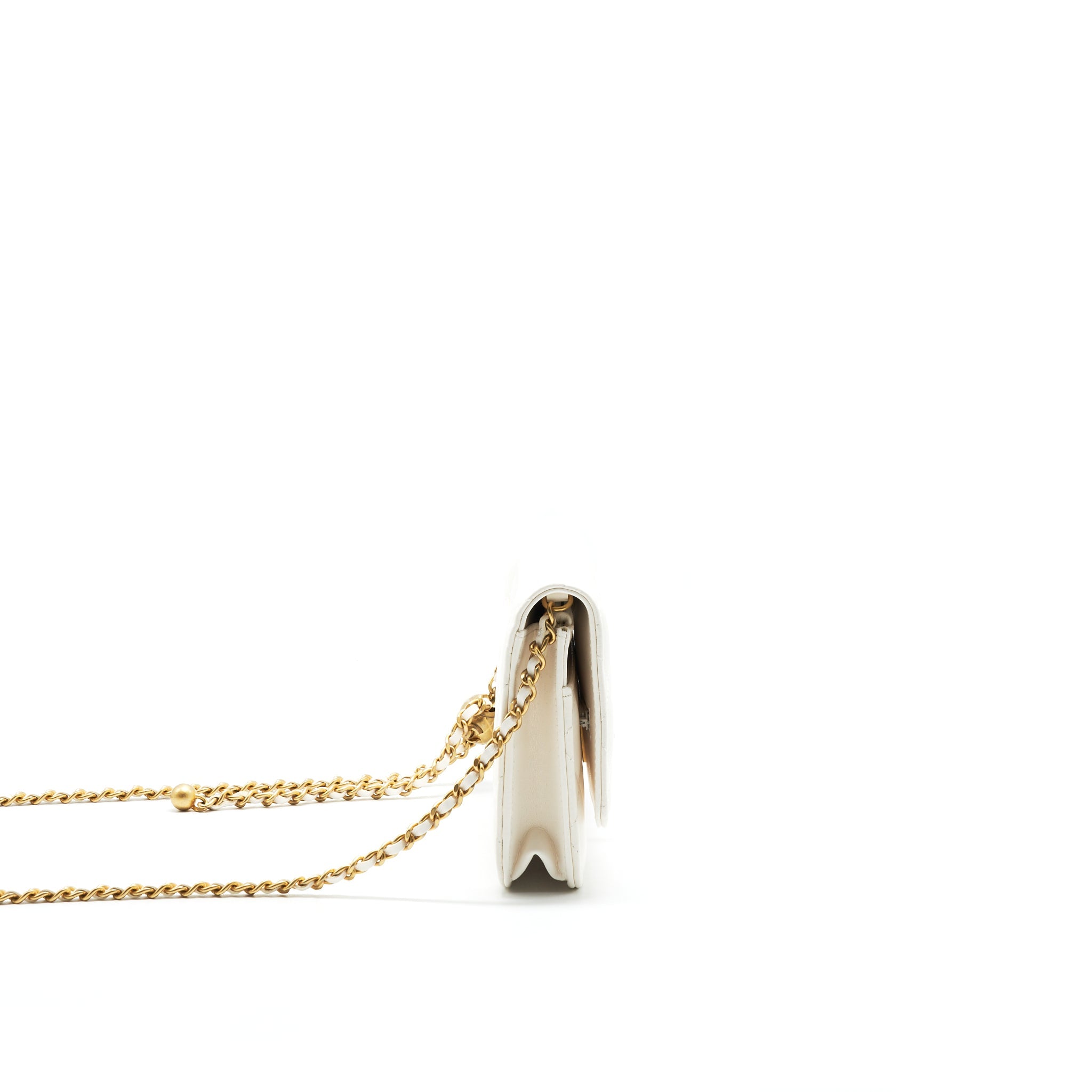 chanel-pearl-crush-wallet-on-chain-lambskin-white-ghw-microchip