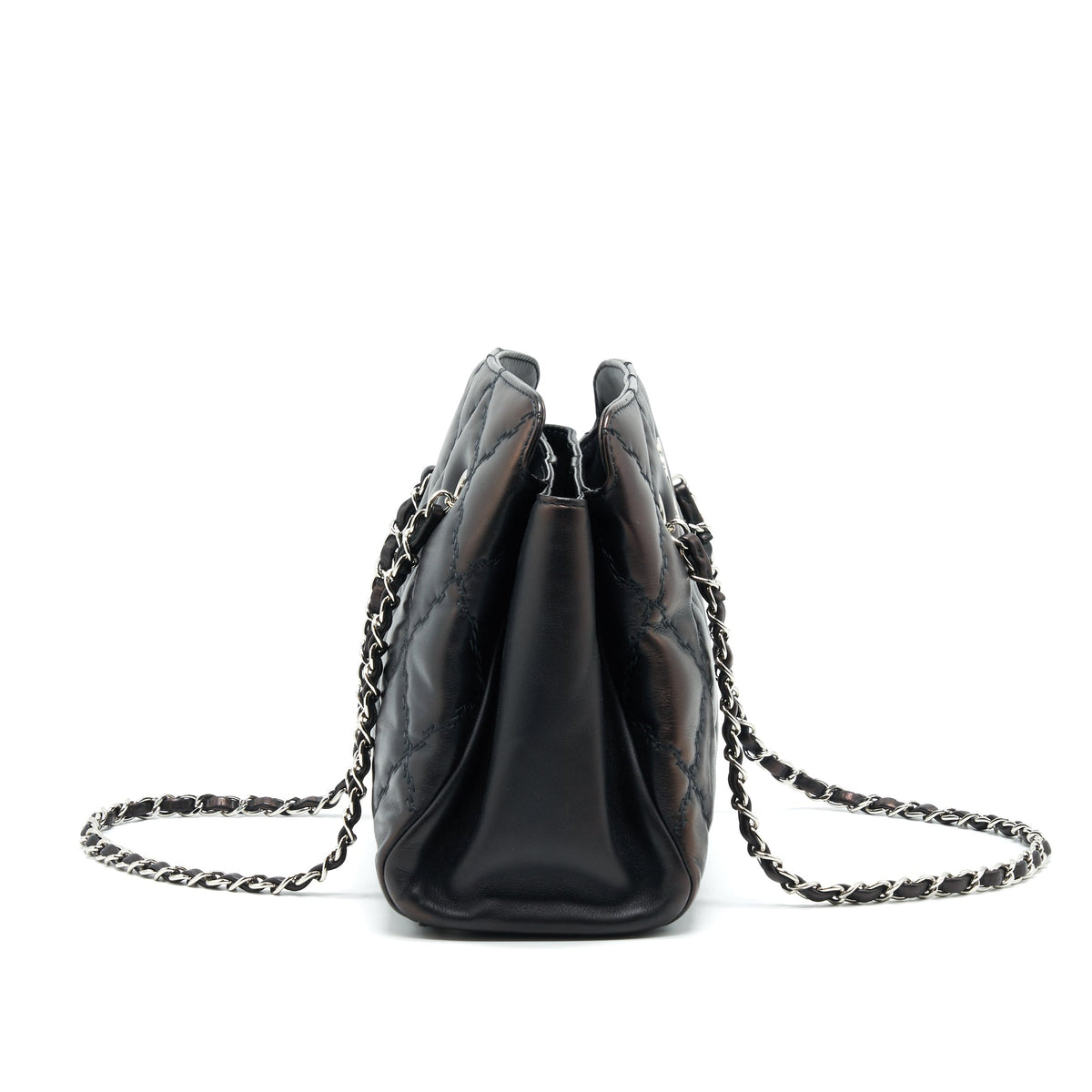 chanel-quilted-tote-bag-serial-17