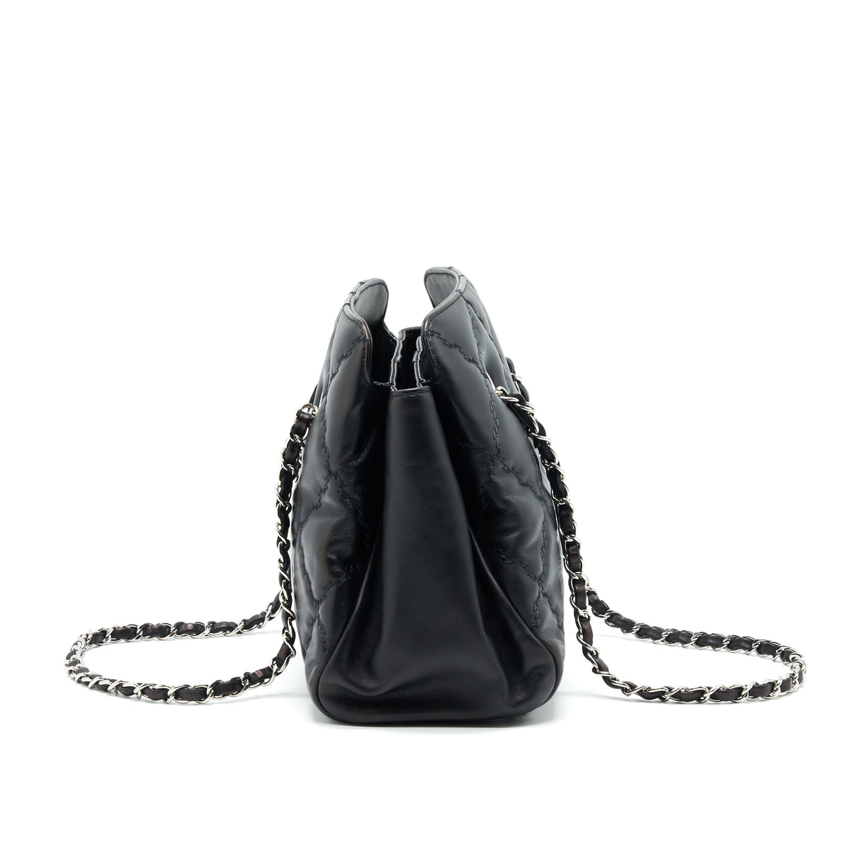 chanel-quilted-tote-bag-serial-17