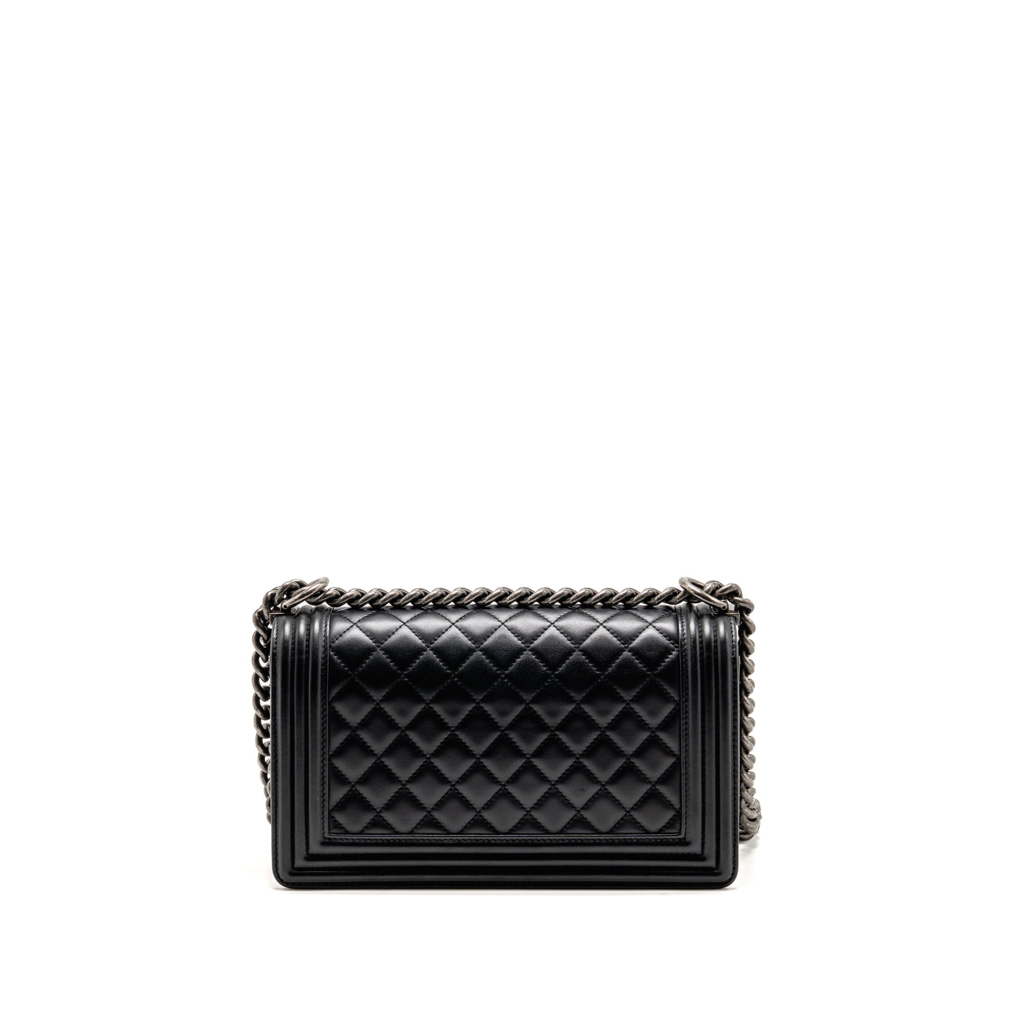 chanel-medium-boy-bag-lambskin-black-ruthenium-shw-3