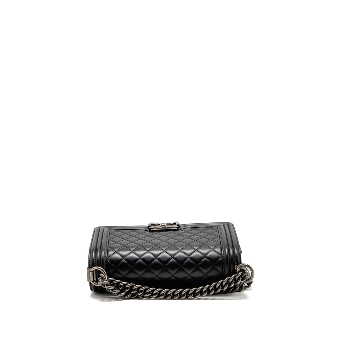 chanel-medium-boy-bag-lambskin-black-ruthenium-shw-3