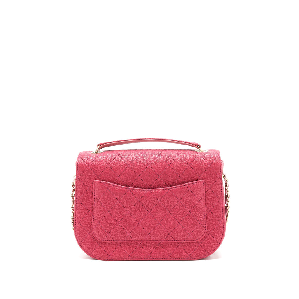 chanel-messenger-crossbody-bag-in-caviar-red