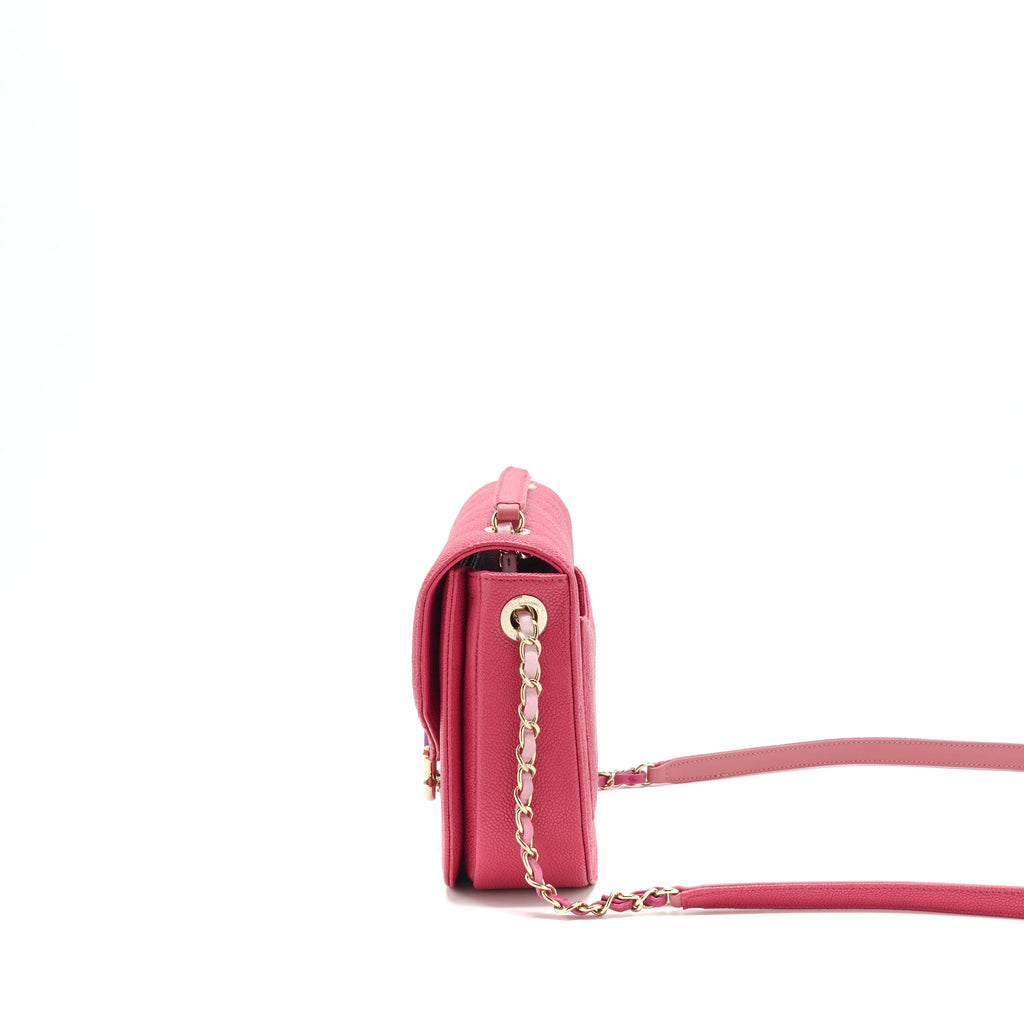 chanel-messenger-crossbody-bag-in-caviar-red