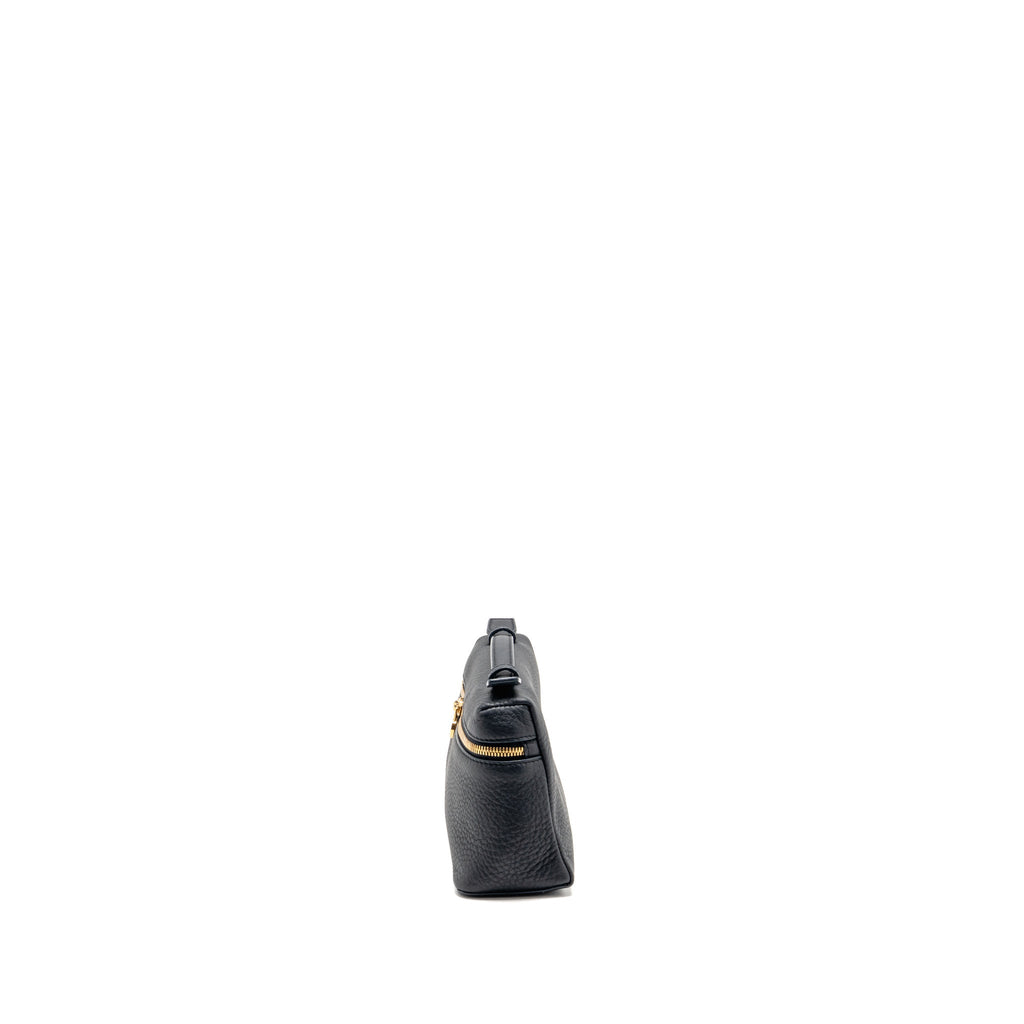 loro-piana-extra-pocket-l19-grained-calfskin-black
