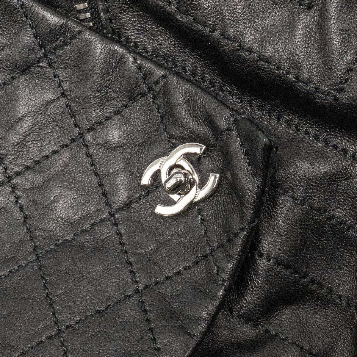 chanel-size-44-quilted-long-coat-leather-black
