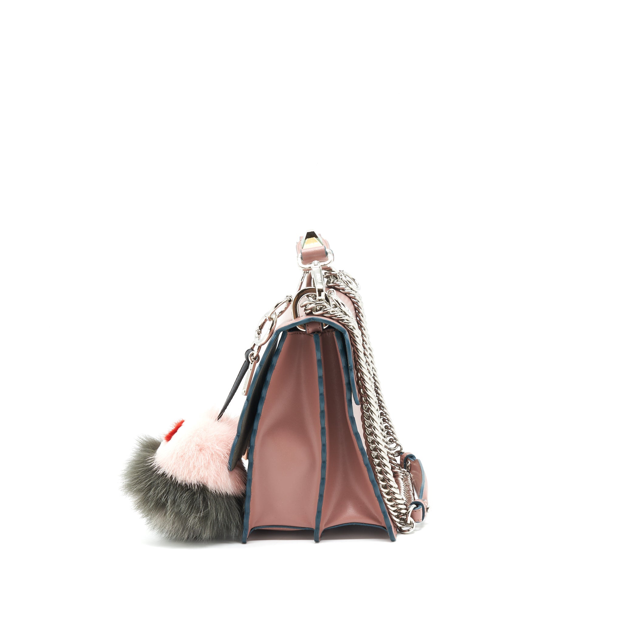 fendi-kan-i-with-extra-bag-charm-pink