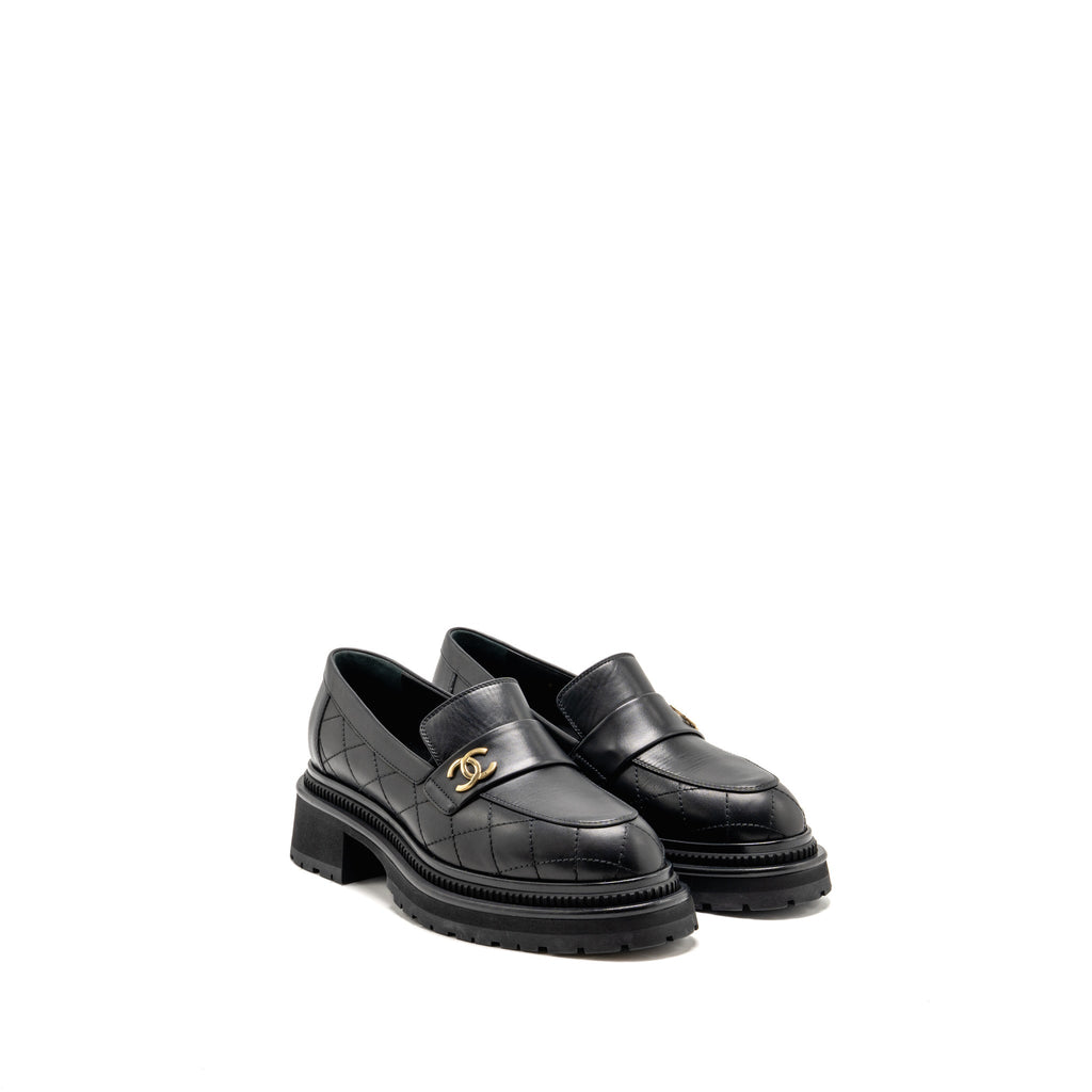 chanel-size-39-23a-cc-loafers-calfskin-black-ghw