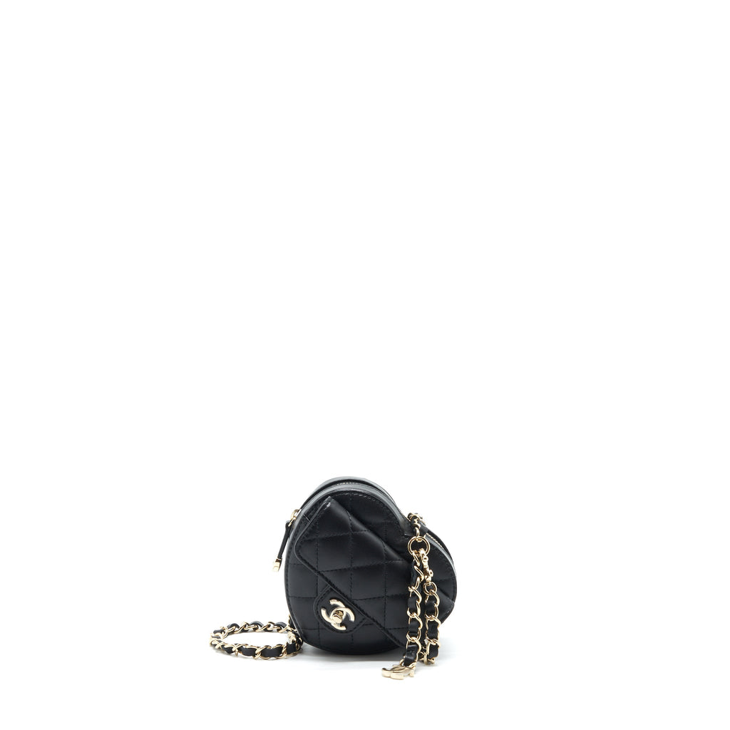 chanel-22s-heart-belt-bag-lambskin-black-lghw