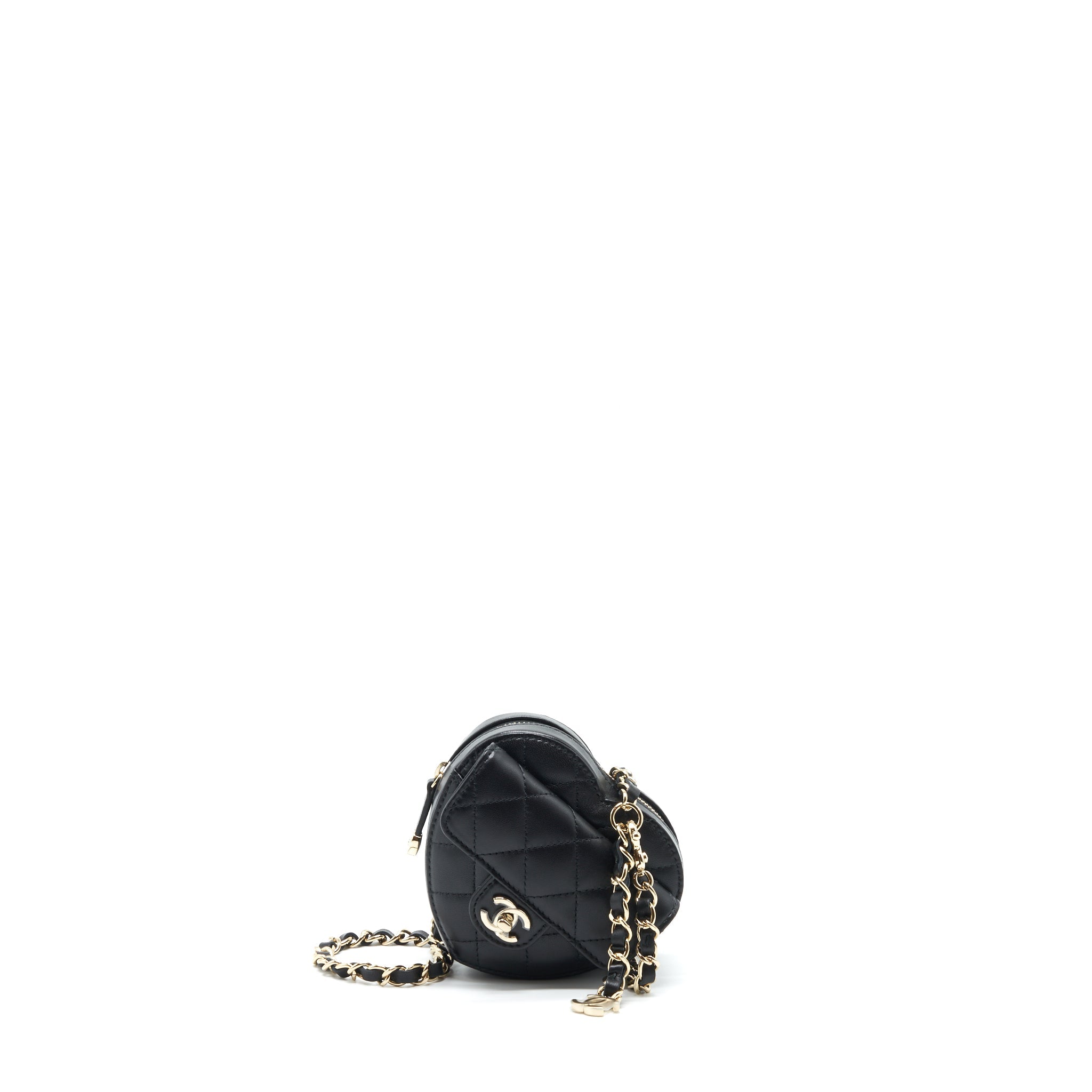 chanel-22s-heart-belt-bag-lambskin-black-lghw