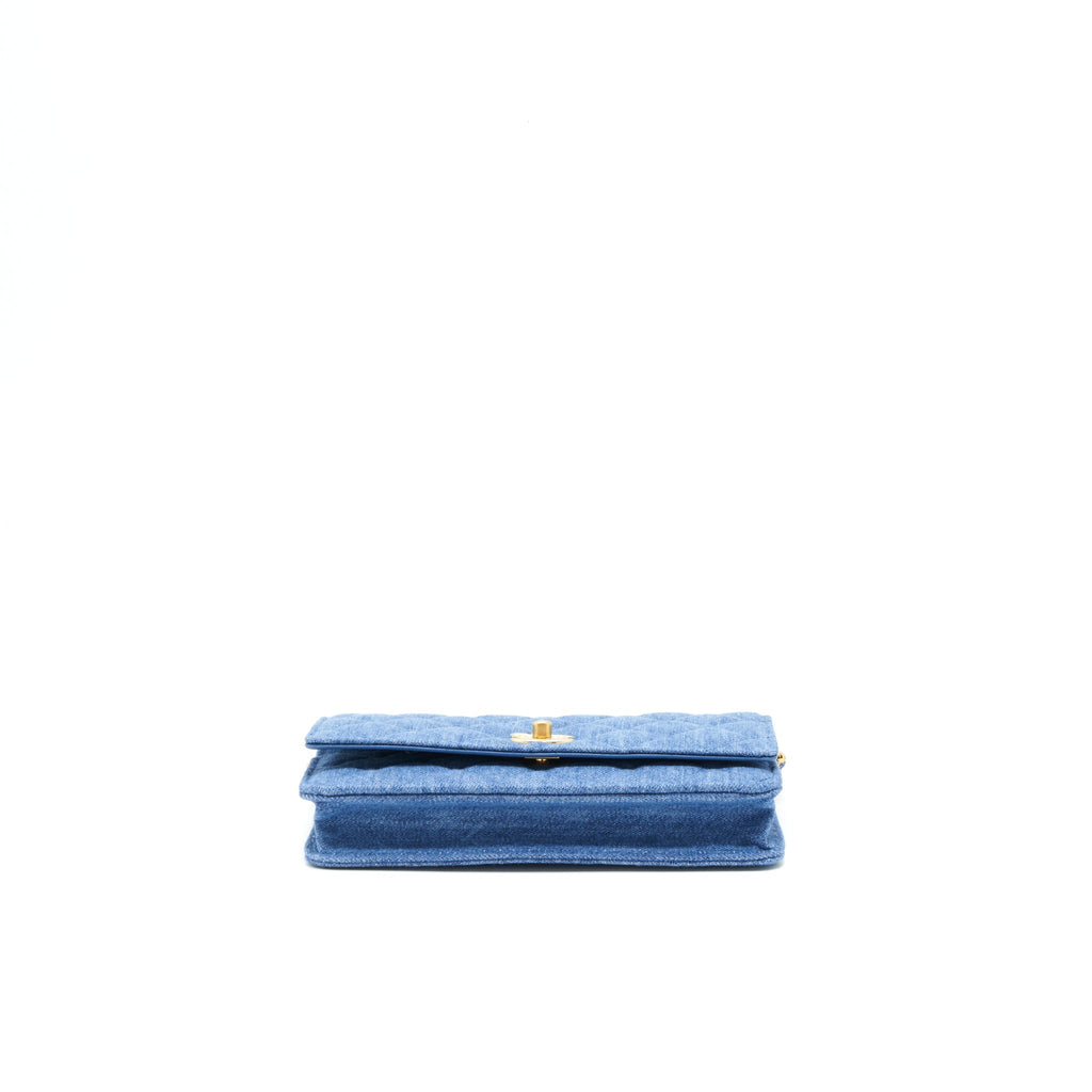 chanel-22c-pearl-crush-wallet-on-chain-denim-ghw-1